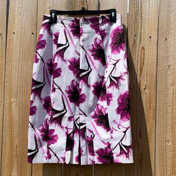 Take 50% OFF- Worthington Women’s Skirt, Size-8 - Picture 4 of 7
